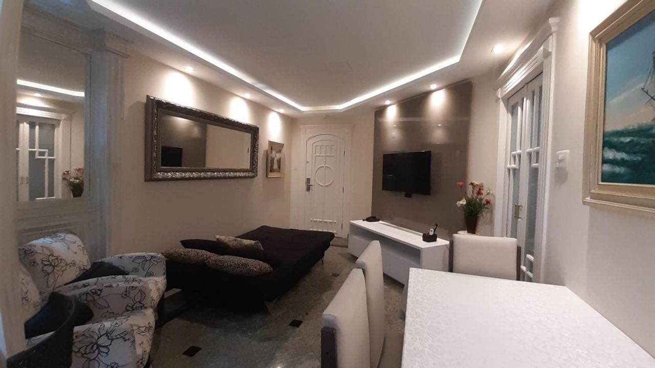 Lindo Flat No Edificio Cosmopolitan, Com Garagem E Piscina Apartment Santos  Exterior foto