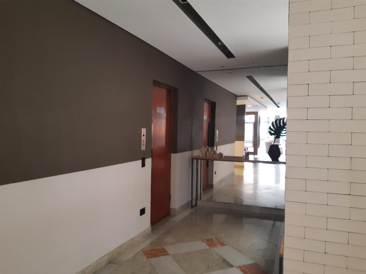 Lindo Flat No Edificio Cosmopolitan, Com Garagem E Piscina Apartment Santos  Exterior foto